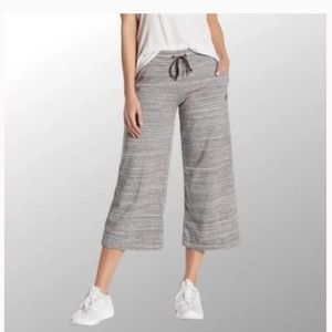 ADIDAS SPORT CROP PANTS NWT